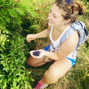 Kelli picking blueberries